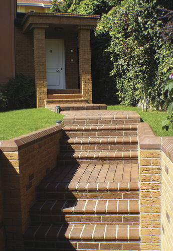 Brique de pavage - BE - Isiklar Building Materials Inc. - creuse / orange
