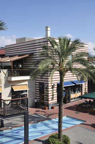 Caniveau double pente - HKT - Isiklar Building Materials Inc. - en terracotta / pour piscine