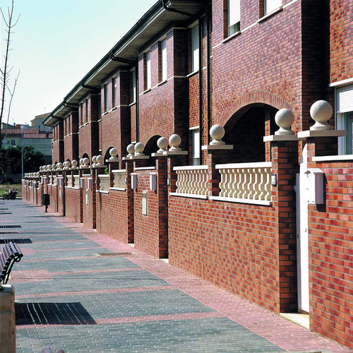 Balustrade en béton - SAS PREFABRICADOS DE HORMIGON SA - d'extérieur / pour balcon / au sol