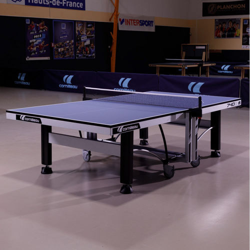 Table de ping-pong d'intérieur - 740 ITTF  - Cornilleau - contemporaine / pour compétitions sportives / pour les clubs sportifs