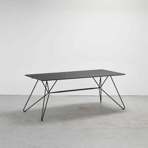 Table à manger contemporaine - SKETCH - Houe - en métal / rectangulaire / résidentielle