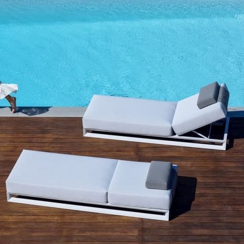 Bain de soleil contemporain - NUBES - 10Deka - en Textilene® / en simili cuir / en aluminium