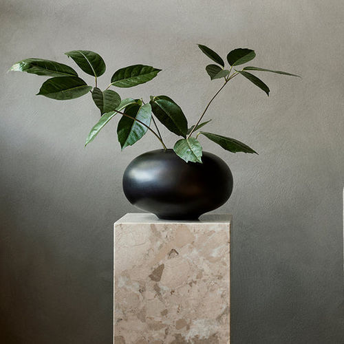 Vase contemporain - SURROUND - AUDO - en bois massif / de table / marron