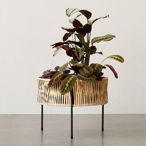 Jardinière en rotin - UMANOFF  - AUDO - en acier à revêtement par poudre / ronde / sur mesure