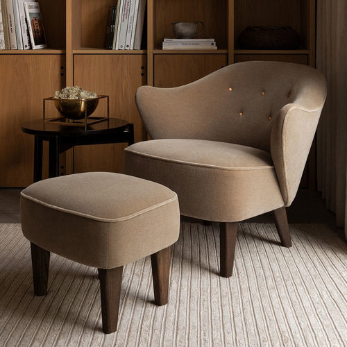 Fauteuil contemporain - INGEBORG - AUDO - en peau de mouton / en chêne / en contreplaqué
