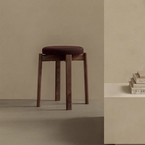 Tabouret contemporain - PASSAGE - AUDO - en chêne / en noyer / avec piètement en chêne