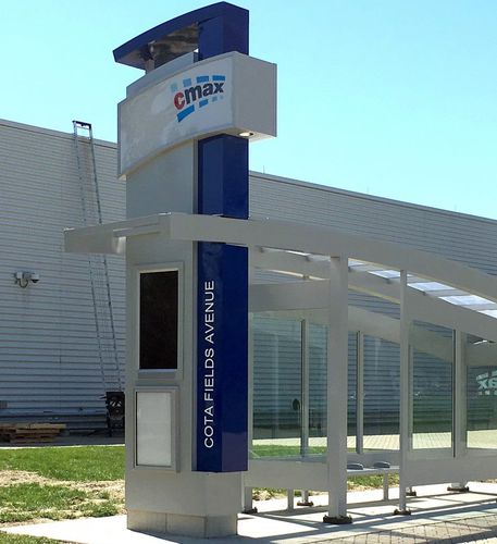 Totem signalétique - CUSTOM MARKERS - Brasco International Inc. - numérique / éclairé / pour espace public