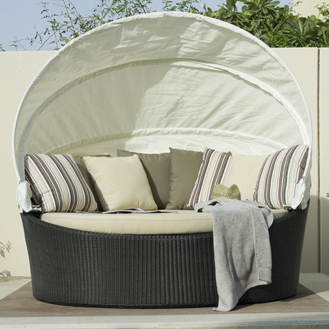 Bain de soleil contemporain - ROUND - Rattan House - en rotin / de jardin