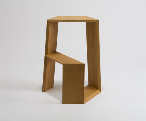 Tabouret contemporain - DAN-DAN - Miyazaki Chair Factory - en bois / avec repose-pieds