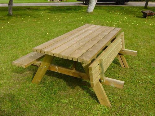 Table de pique-nique contemporaine - MÉSANGE - URBAN-NT - en bois / avec piètement en bois / rectangulaire