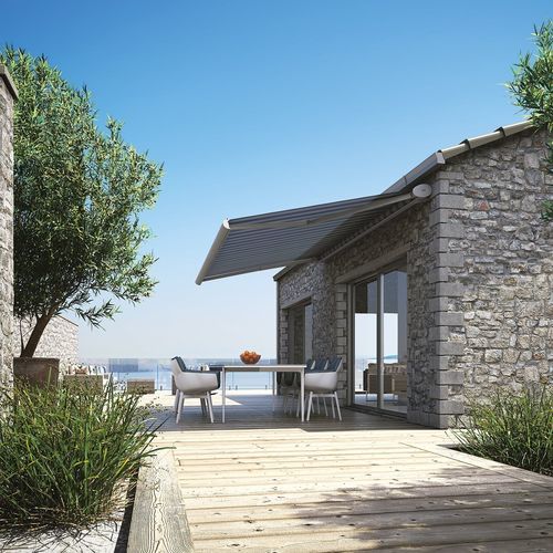 Store banne à projection - 360 - Kadeco Sonnenschutzsysteme GmbH - motorisé / professionnel / de terrasse