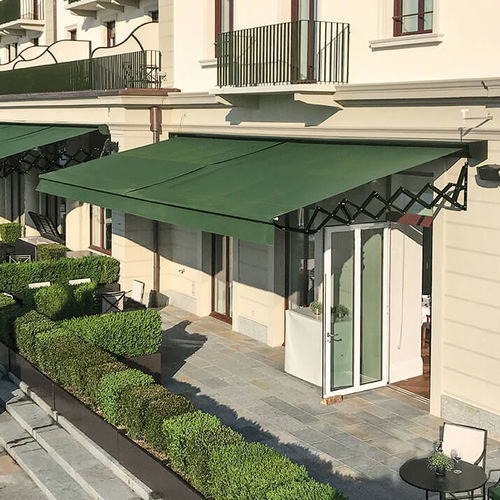 Store banne à projection - 186 - Kadeco Sonnenschutzsysteme GmbH - motorisé / professionnel / de terrasse