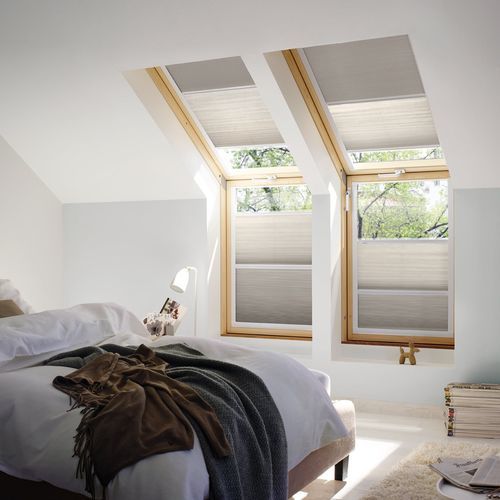 Store plissé - ROOFLIGHT HONEYCOMB - Kadeco Sonnenschutzsysteme GmbH - pour fenêtre de toit / en tissu / professionnel