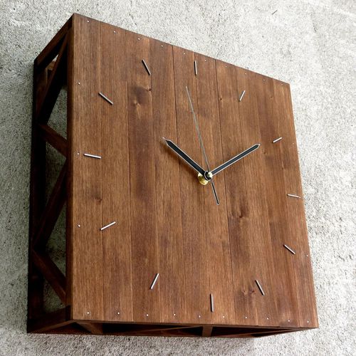 Horloge contemporaine - KUB - Paladim Handmade - murale / analogique / en bois
