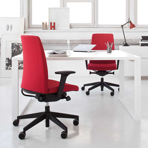 Chaise de bureau contemporaine - MOTTO - Profim - d'intérieur / en tissu / avec piètement en métal