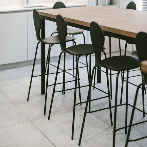 Chaise de bar design - PYT - Plycollection - d'intérieur / en bois teinté / en hêtre