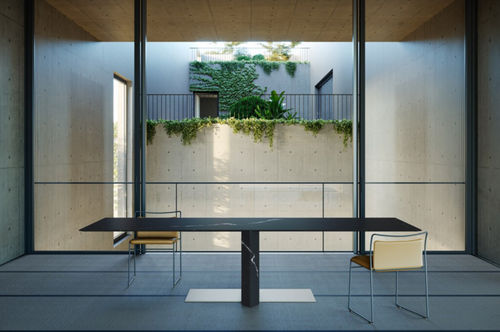 Table contemporaine - KALENDE - KREOO - en métal / en marbre / avec piètement en marbre