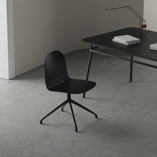 Chaise contemporaine - TERRA - Omelette Editions - d'intérieur / en contreplaqué / avec piètement en aluminium laqué
