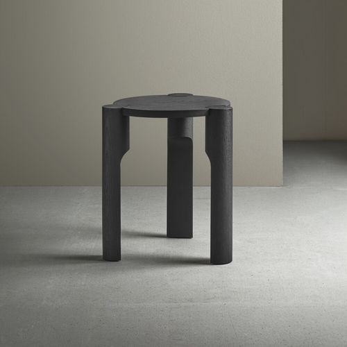 Tabouret contemporain - DOMUS  - Omelette Editions - en chêne / en frêne / 3 pieds
