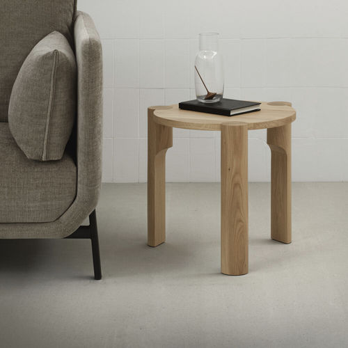 Table d'appoint contemporaine - DOMUS - Omelette Editions - en chêne / en frêne / avec piètement en chêne