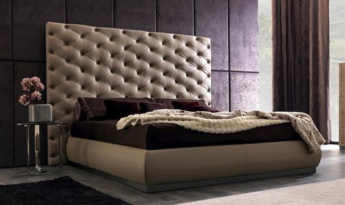 Lit double - RICHARD - Corte Zari - chesterfield / tapissé / avec tête de lit