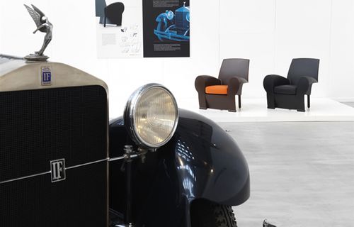 Fauteuil design original - RICHARD III  - Baleri Italia - en polyuréthane / par Philippe Starck