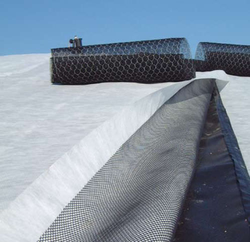 Nappe drainante non-tissé - MACDRAIN ®  - BIANCHINI INGENIERO - en polyéthylène haute densité PEHD / pour drainage / pour surface très résistante
