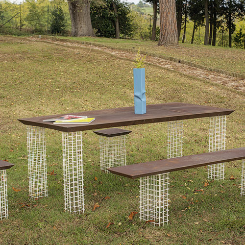 Table contemporaine - GRAMIGNA - Marco Ripa - en fer / en acier corten / rectangulaire