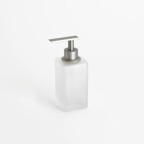 Distributeur de savon pour hôtel - BIG SPENDER JUNIOR GLASS: NICKEL - Klomfar GmbH - pour établissement public / résidentiel / à poser