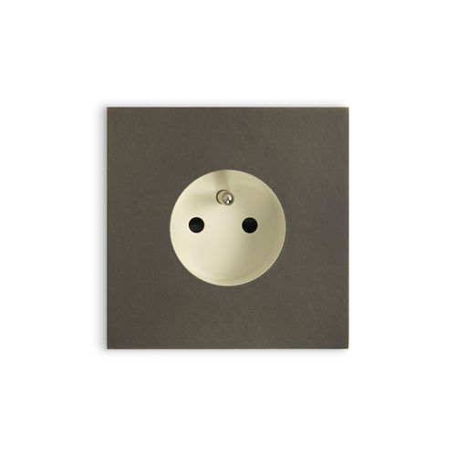 Prise de courant - FACET - SOCKET - Atelier Luxus - double / triple / modulaire