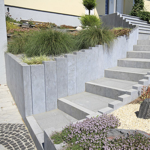 Palissade à lames - MONJA - Bauma-stone - de jardin / en pierre naturelle / contemporaine