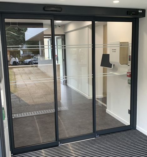 Porte d'entrée - OPTIMA 100 et 150 - SOFTICA - en aluminium / coulissante / contemporaine