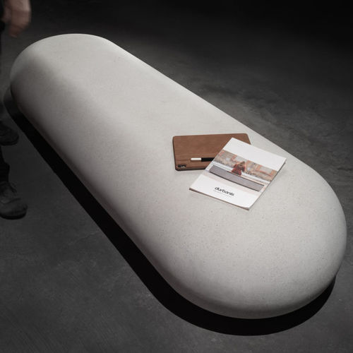Banc public contemporain - Io - Durbanis - en béton / sans dossier / sans accoudoirs