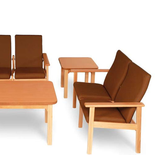 Table d'appoint contemporaine - 640 - Tagar - en stratifié haute pression / avec piètement en bois massif / avec piètement en hêtre