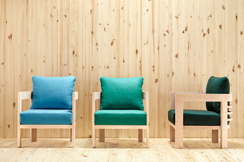 Fauteuil contemporain - CHAPLIN - Missana - en tissu / en hêtre