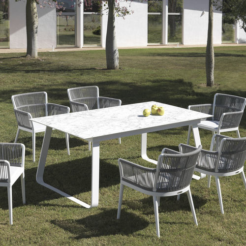 Table à manger contemporaine - SIENA - ARKIMUEBLE - en cristal / avec piètement en aluminium / rectangulaire
