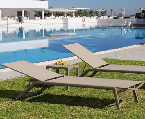 Bain de soleil contemporain - FARO - ARKIMUEBLE - en Textilene® / en aluminium / de jardin