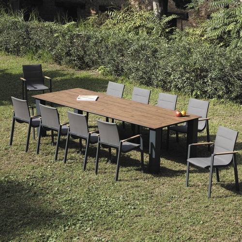 Table à manger contemporaine - LAGOS - ARKIMUEBLE - en teck / avec piètement en aluminium / rectangulaire