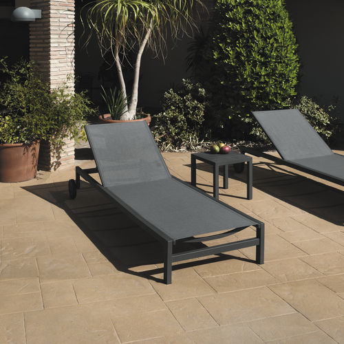 Bain de soleil contemporain - LAGOS - ARKIMUEBLE - en Textilene® / en aluminium / en aluminium