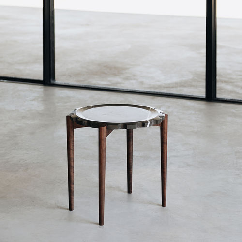 Table d'appoint contemporaine - CLOCK S GREY KENDZO - MAAMI HOME - en marbre / avec piètement en bois massif / avec piètement en noyer américain