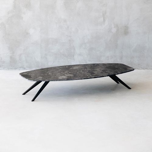 Table basse contemporaine - SOLINAS  - MAAMI HOME - en marbre / avec piètement en fonte d'aluminium / ovale