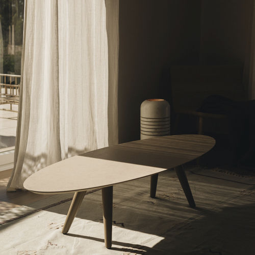 Table basse contemporaine - ELLIPSE - MAAMI HOME - en bois laqué mat / en marbre / avec piètement en bois laqué