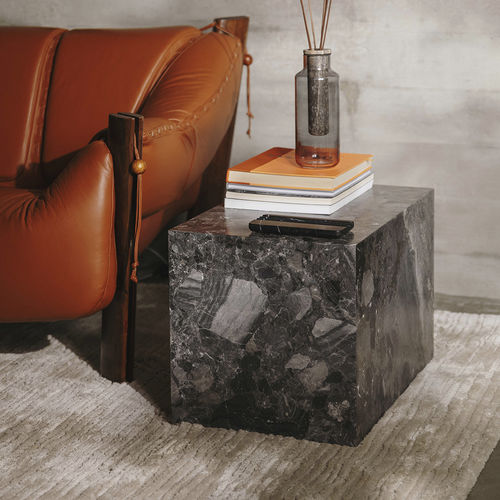 Table d'appoint contemporaine - EDGE H GRIS ALVITO - MAAMI HOME - en marbre / avec piètement en marbre / rectangulaire