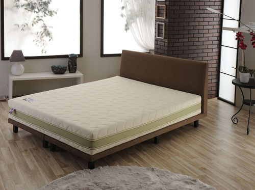 Lit double - MINIMAL SET - ISBIR - contemporain / tapissé / en tissu