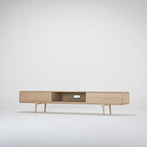 Meuble TV contemporain - FAWN - Gazzda - en chêne