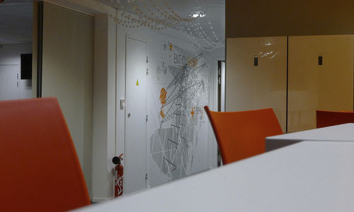 Sticker mural texte - GROUPE RTE LYON - Atelier d'Art Osmoze - Design & décoration murale - pour entreprise / signalétique