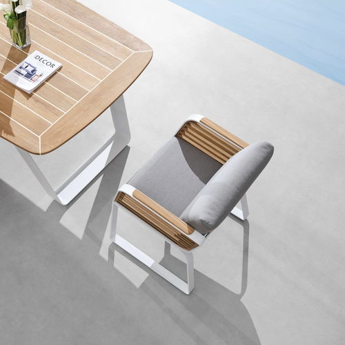 Chaise de salle à manger contemporaine - WING - Higold - d'extérieur / en Sunbrella® / en bois