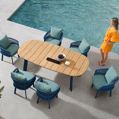 Table à manger contemporaine - AIO - Higold - en bois / avec piètement en aluminium / rectangulaire