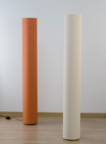 Colonne lumineuse contemporaine - TUB P - Luxcambra - en coton / fluorescente / d'intérieur