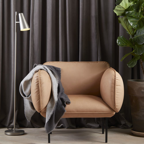 Fauteuil design scandinave - NAKKI - WOUD - en tissu / en bois massif / en contreplaqué